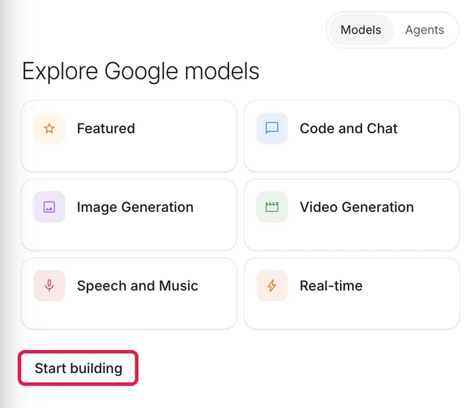 Google AI Studioを開いた最初の画面。モデルの一覧の下にある「Start building」ボタンを赤枠で示している